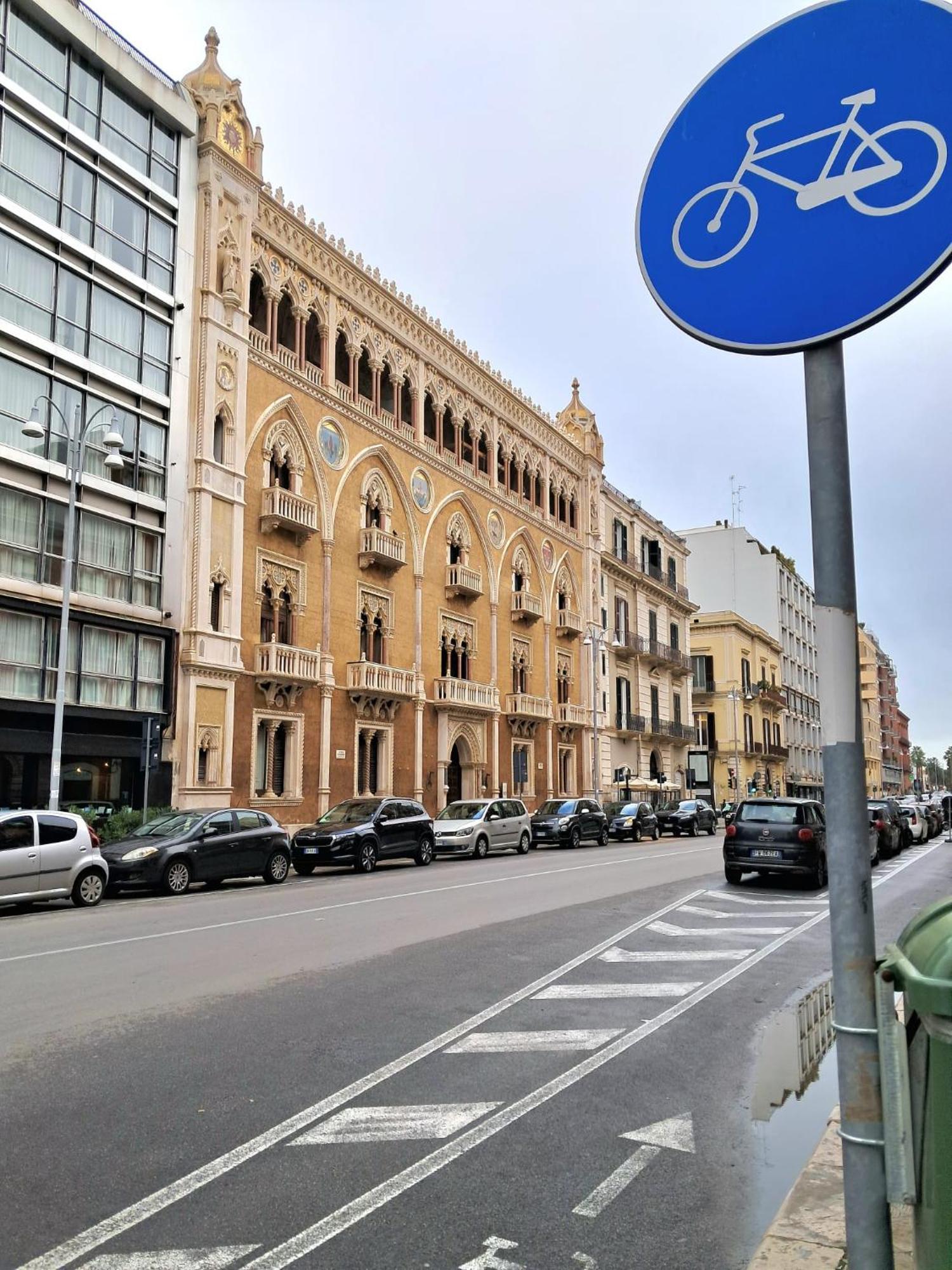 Poesis Suite Bari Esterno foto